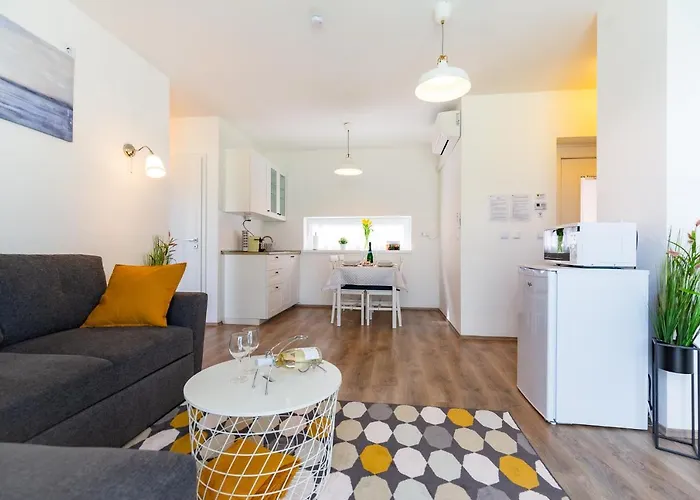 Freshgarden 102 * Siófok